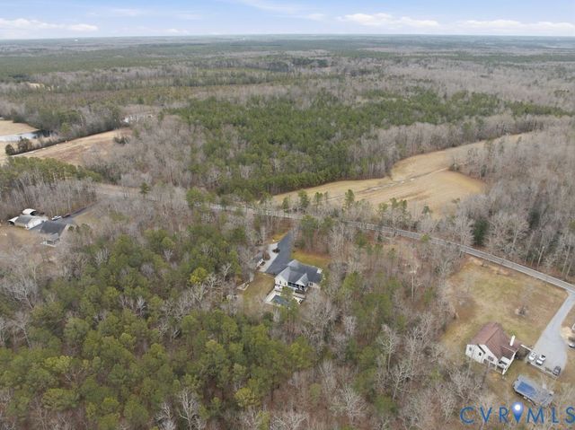 13630 River Rd, Chesterfield, VA 23838