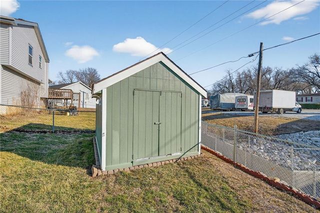 205 Dawn Avenue, Belton, MO 64012