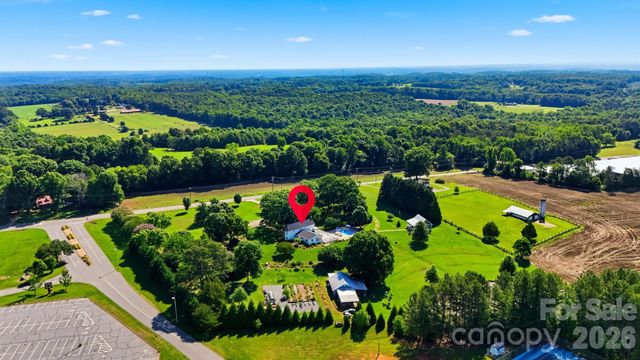 3453 Plateau Road, Newton, NC 28658