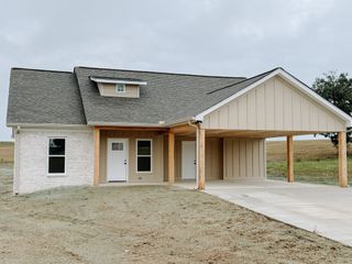 200 Sawyer Lane, Leoma, TN 38468
