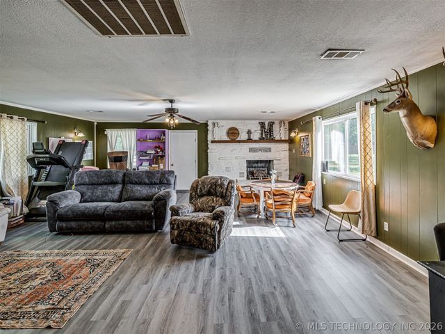 403 W 45th Street, Sand Springs, OK 74063