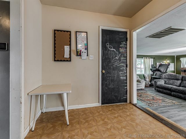 403 W 45th Street, Sand Springs, OK 74063