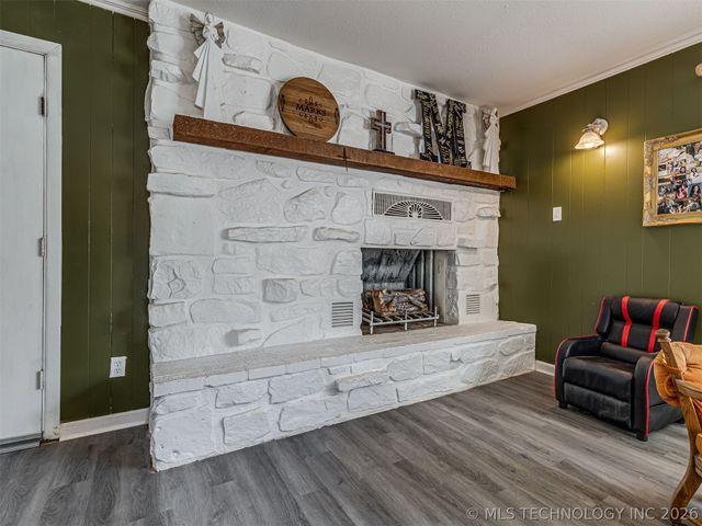 403 W 45th Street, Sand Springs, OK 74063
