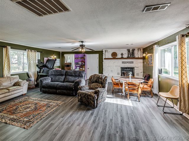 403 W 45th Street, Sand Springs, OK 74063
