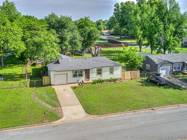 403 W 45th Street, Sand Springs, OK 74063