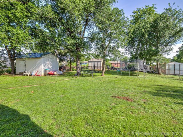 403 W 45th Street, Sand Springs, OK 74063