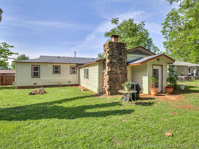 403 W 45th Street, Sand Springs, OK 74063