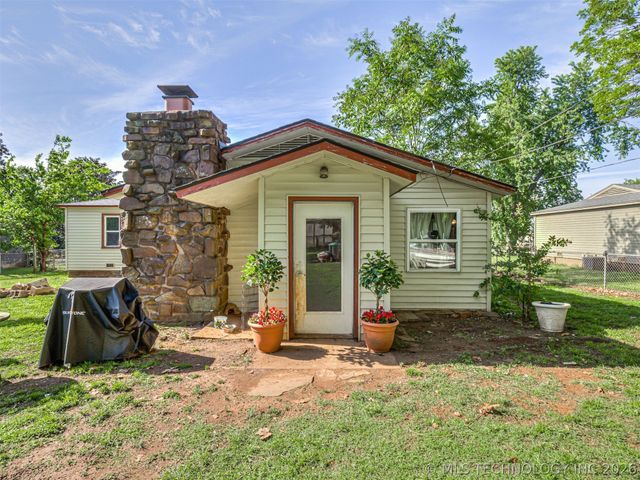 403 W 45th Street, Sand Springs, OK 74063