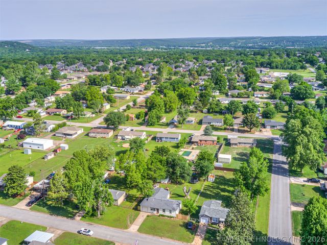 403 W 45th Street, Sand Springs, OK 74063