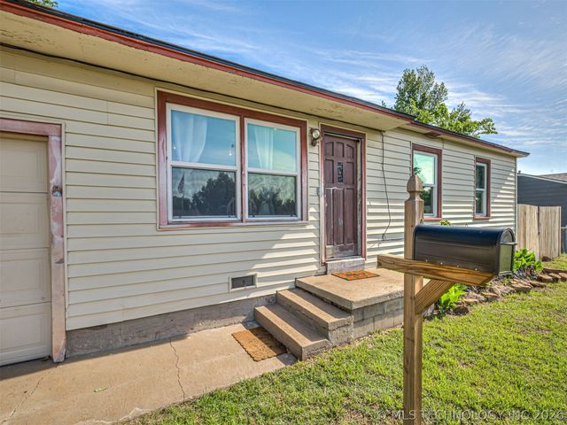 403 W 45th Street, Sand Springs, OK 74063