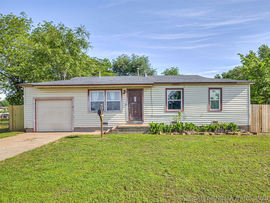 403 W 45th Street, Sand Springs, OK 74063