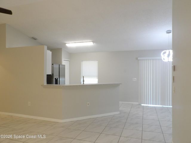 998 Camden Avenue NW, Palm Bay, FL 32907