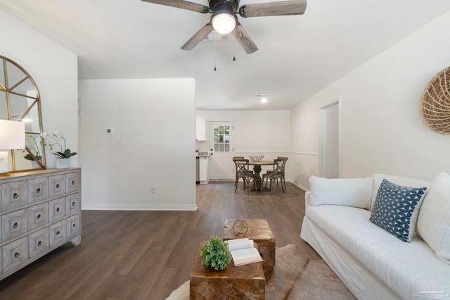 6549 Sinclair St, Milton, FL 32570