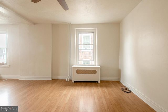 428 W 2ND AVE, Parkesburg, PA 19365