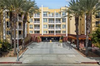 21301 Erwin Street 206, Woodland Hills, CA 91367