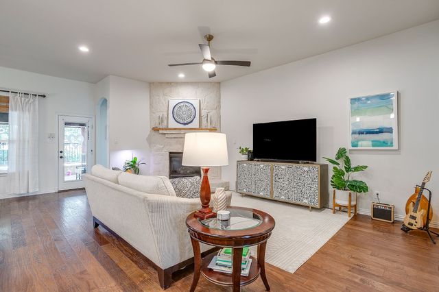 2012 Plamera Lane, Fort Worth, TX 76131