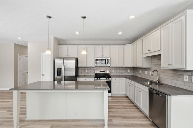 7914 Collins Drive, Reynoldsburg, OH 43068