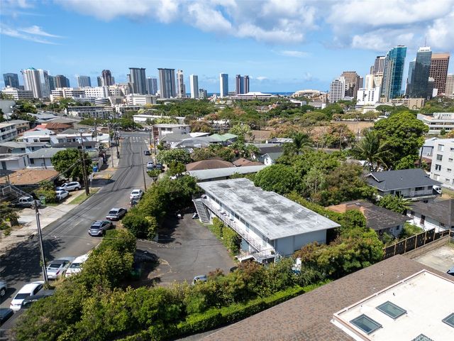 1640 Lusitana Street, Honolulu, HI 96813