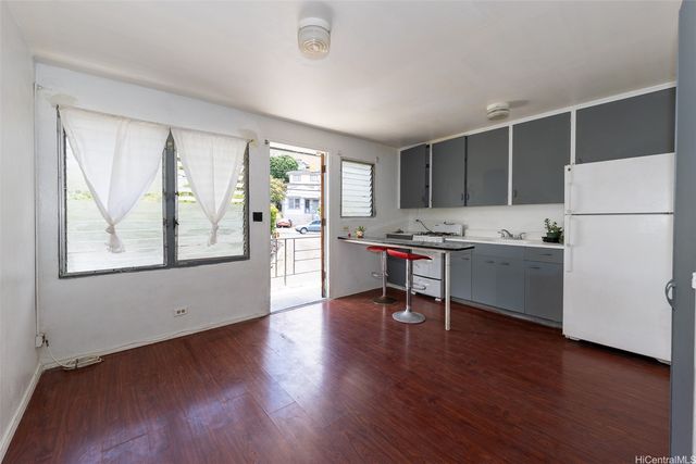 1640 Lusitana Street, Honolulu, HI 96813