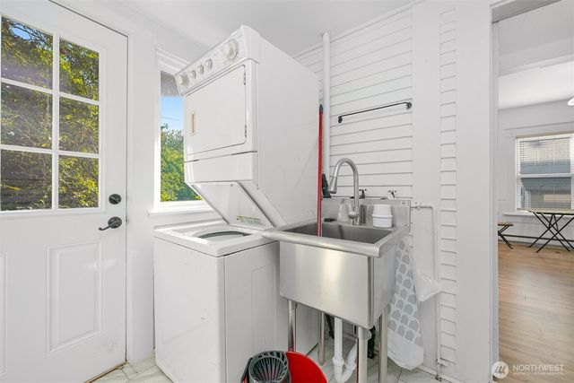 1302 Larrabee Avenue, Bellingham, WA 98225