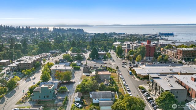 1302 Larrabee Avenue, Bellingham, WA 98225