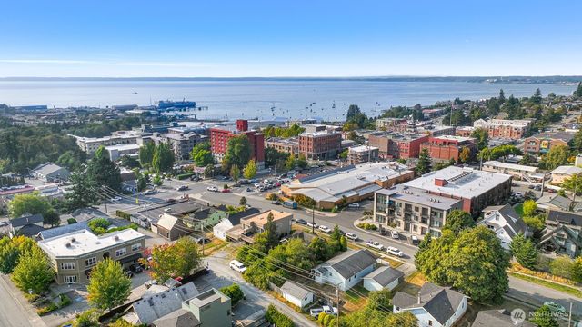 1302 Larrabee Avenue, Bellingham, WA 98225