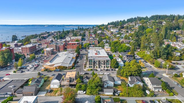 1302 Larrabee Avenue, Bellingham, WA 98225