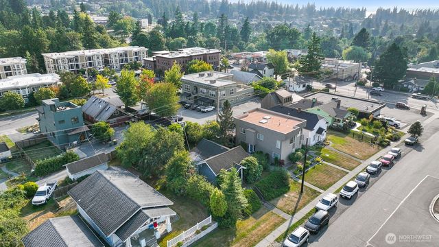 1302 Larrabee Avenue, Bellingham, WA 98225