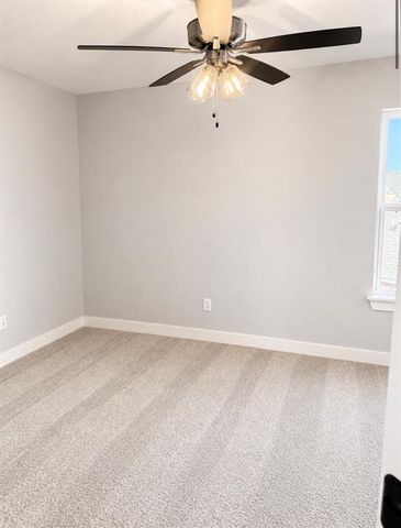 17733 Walnut Creek Road, Edmond, OK 73012