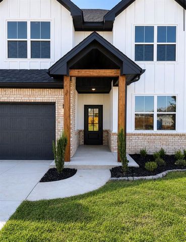 17733 Walnut Creek Road, Edmond, OK 73012