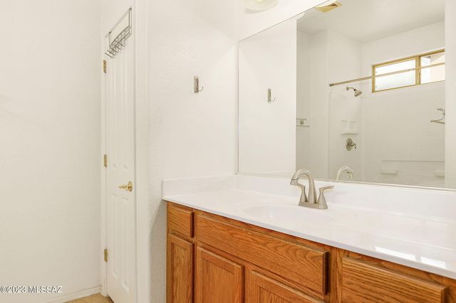 7084 S Camino Derecho, Tucson, AZ 85746