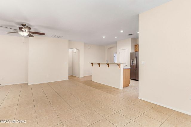 7084 S Camino Derecho, Tucson, AZ 85746