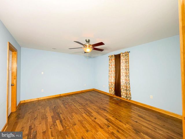 307 BEACON CT, Montross, VA 22520