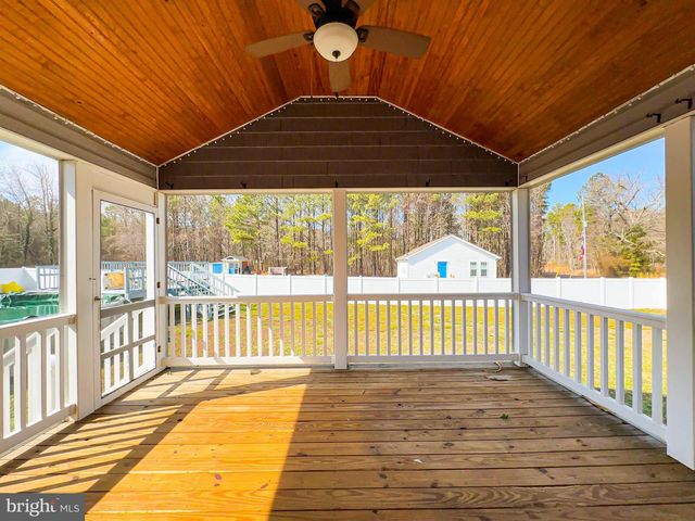 307 BEACON CT, Montross, VA 22520