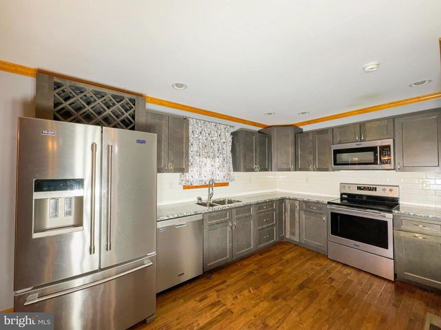 307 BEACON CT, Montross, VA 22520