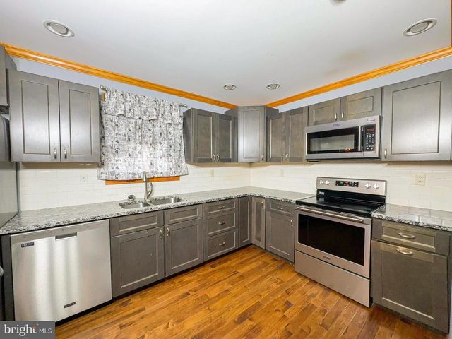 307 BEACON CT, Montross, VA 22520