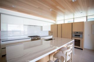 110 22nd St Unit D, Newport Beach, CA 92661