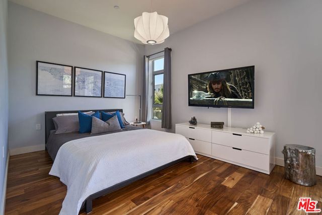 6001 CARLTON Way 101, Hollywood, CA 90028