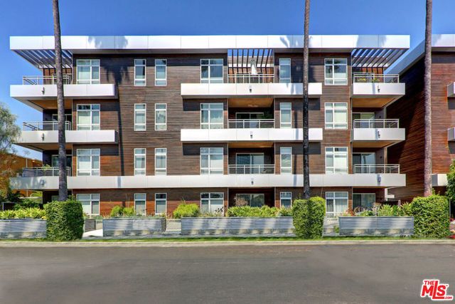 6001 CARLTON Way 101, Hollywood, CA 90028