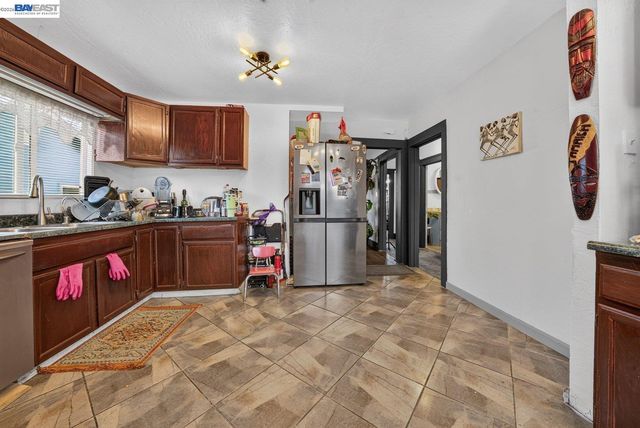 1708 Auseon Ave, Oakland, CA 94621