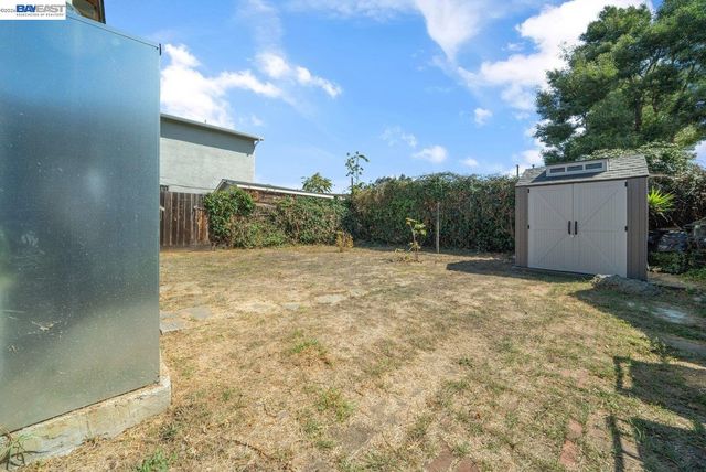 1708 Auseon Ave, Oakland, CA 94621