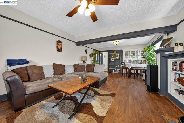 1708 Auseon Ave, Oakland, CA 94621