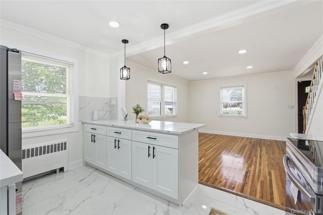 646 Macon Place, Uniondale, NY 11553