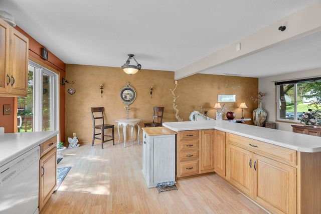 235 Quehl Avenue N, Lakeland, MN 55043