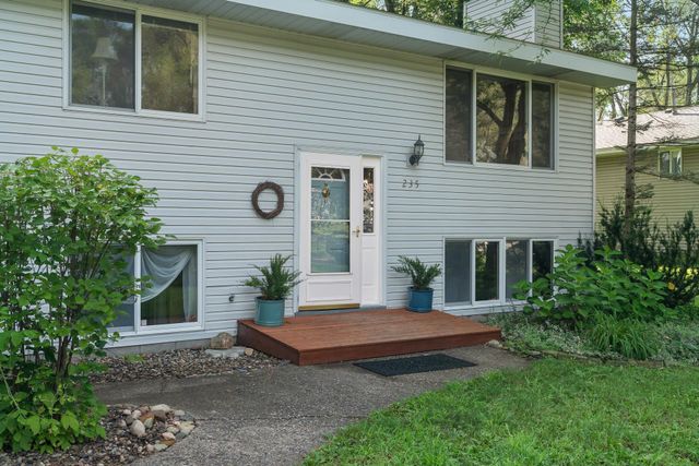 235 Quehl Avenue N, Lakeland, MN 55043