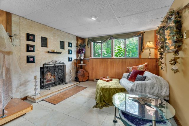 235 Quehl Avenue N, Lakeland, MN 55043