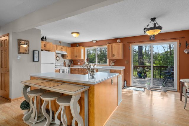 235 Quehl Avenue N, Lakeland, MN 55043