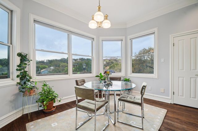 5902 Down Valley CT, Austin, TX 78731