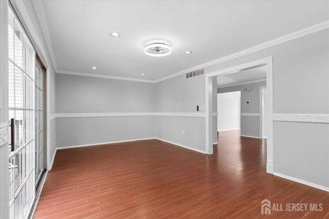 45 Astor Court, Sayreville, NJ 08872