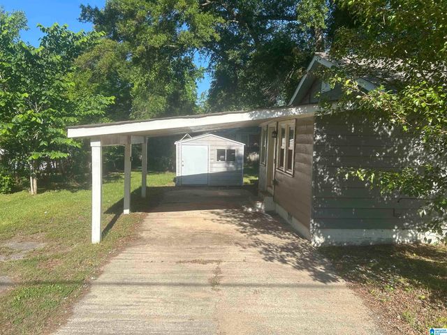 106 E CREST ROAD, Hueytown, AL 35023